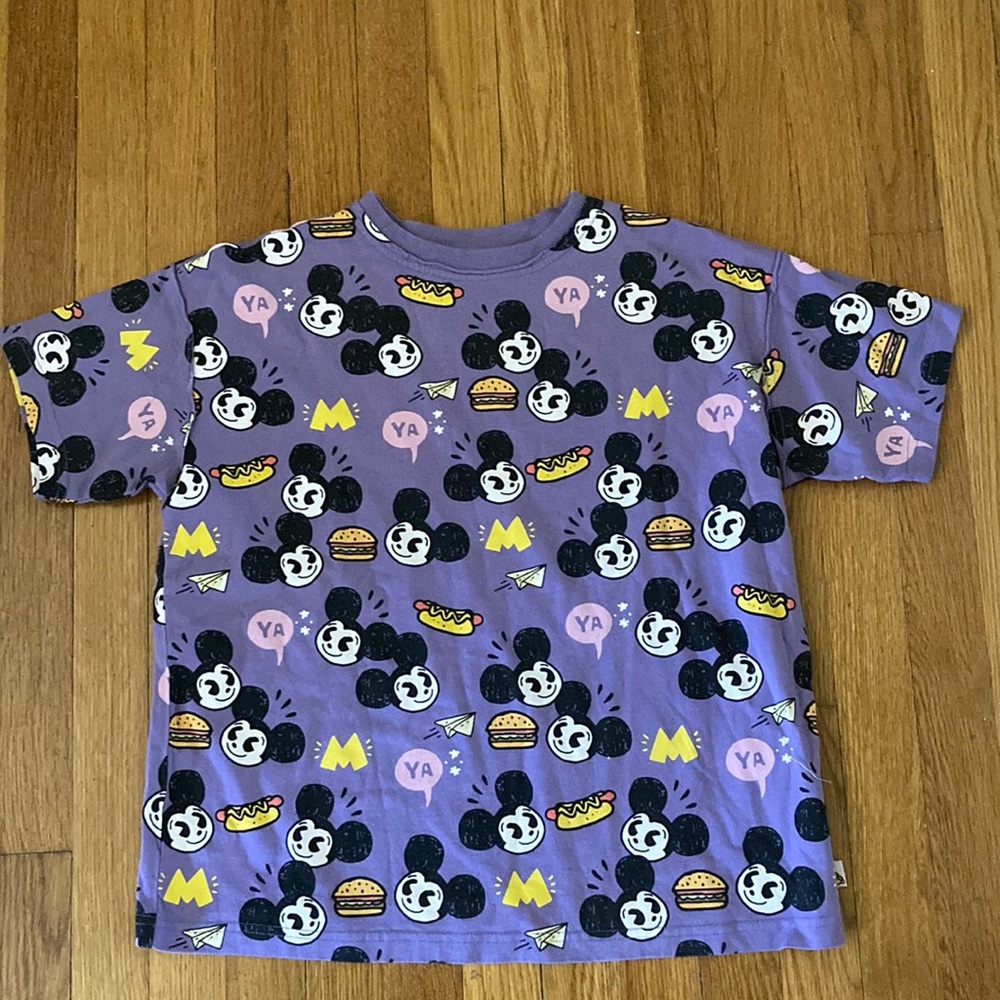 Disney womens graphic t shirt size small NWOT